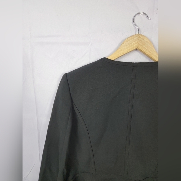 Size 10 NWT DKNY jacket - Picture 5 of 5